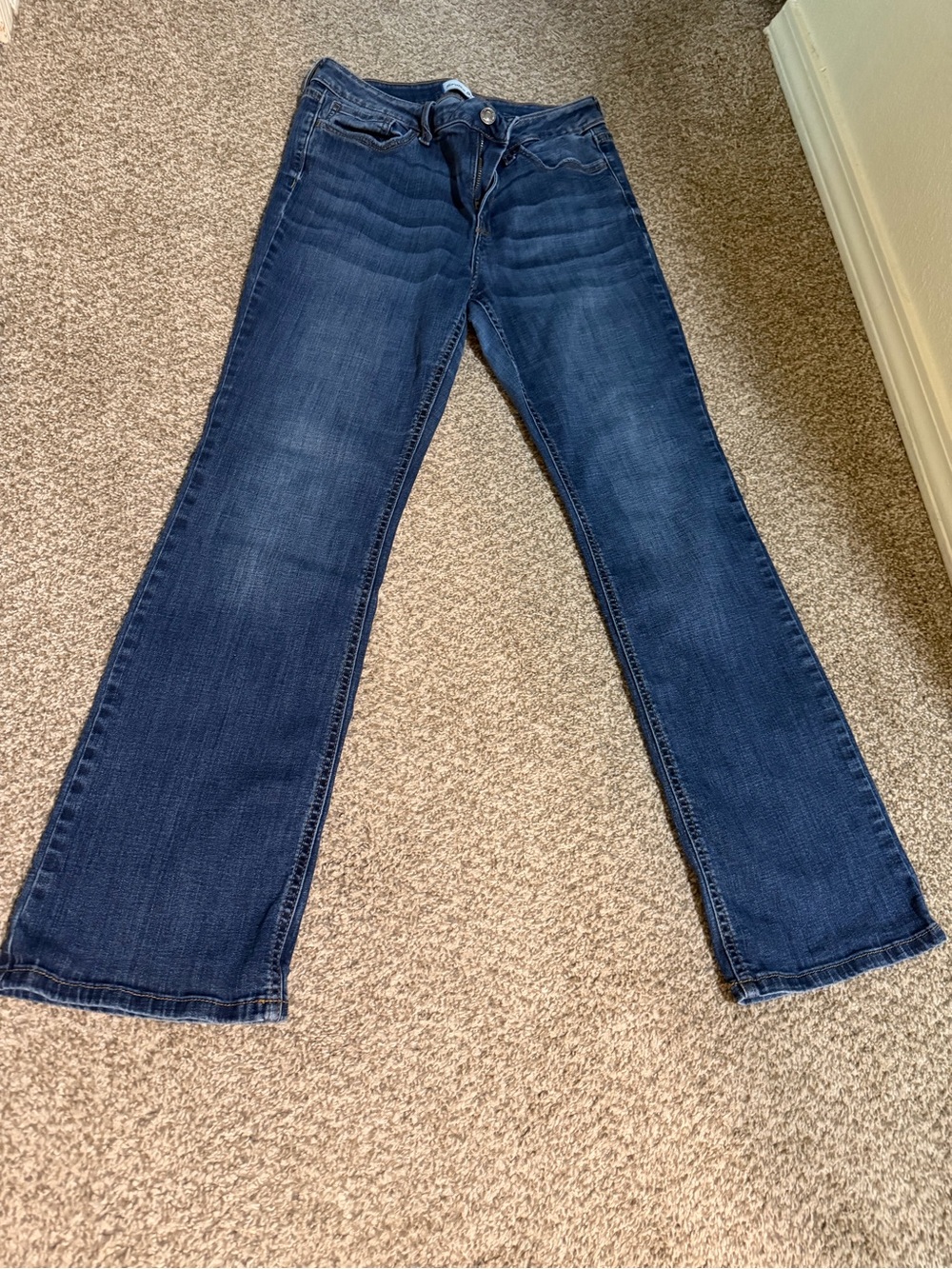 Studio Blue Bootcut Jeans in Dark Blue Wash